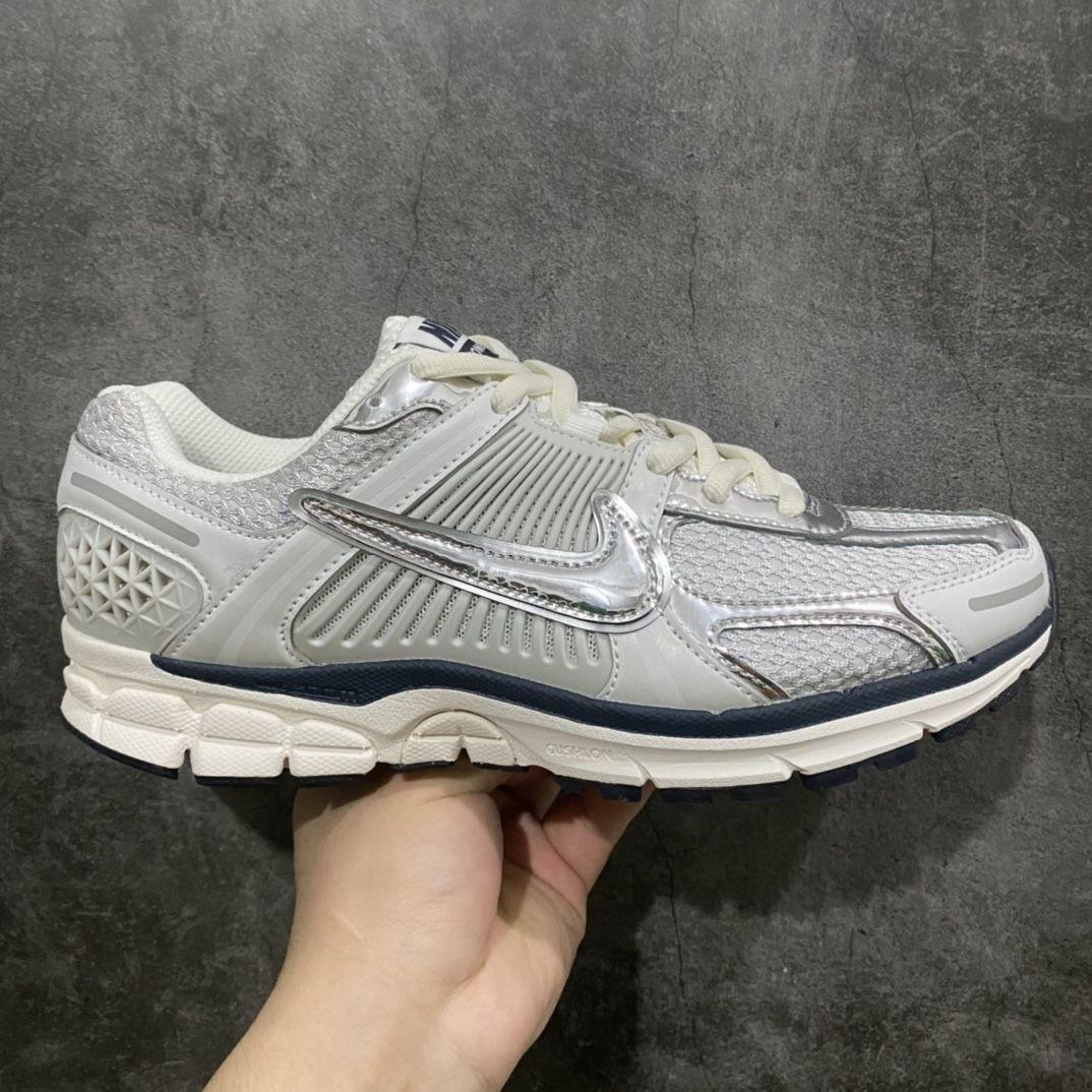 清冷网面复古跑鞋|Nike Vomero银灰也太好看了